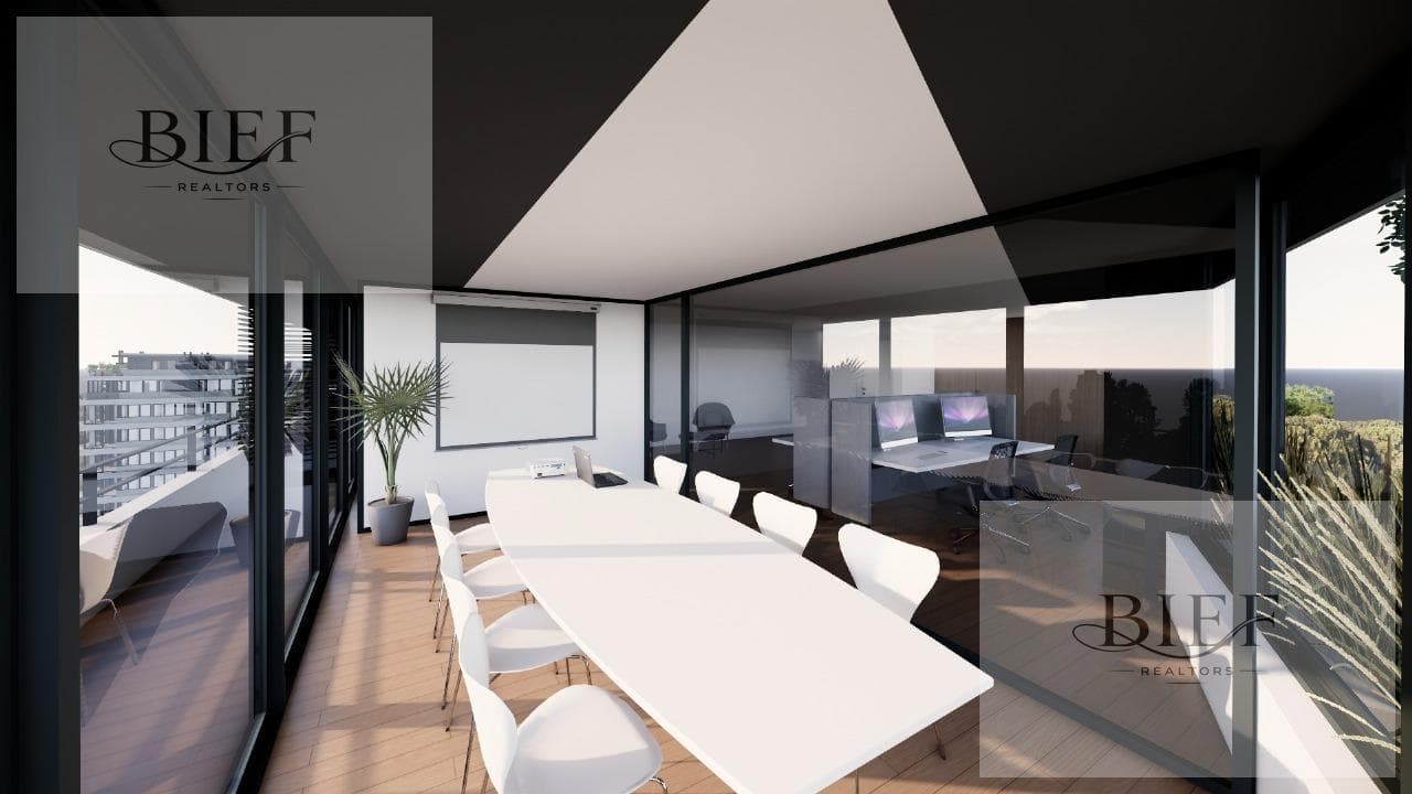 Local 47m² · Calle Doral · DORAL CC · USD 294.775 — imagen 1